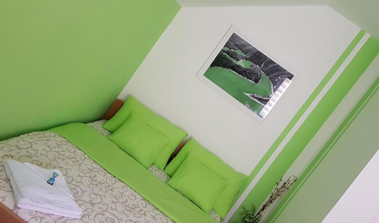 Biserna Dolina Uvac Sjenica Bagian luar foto