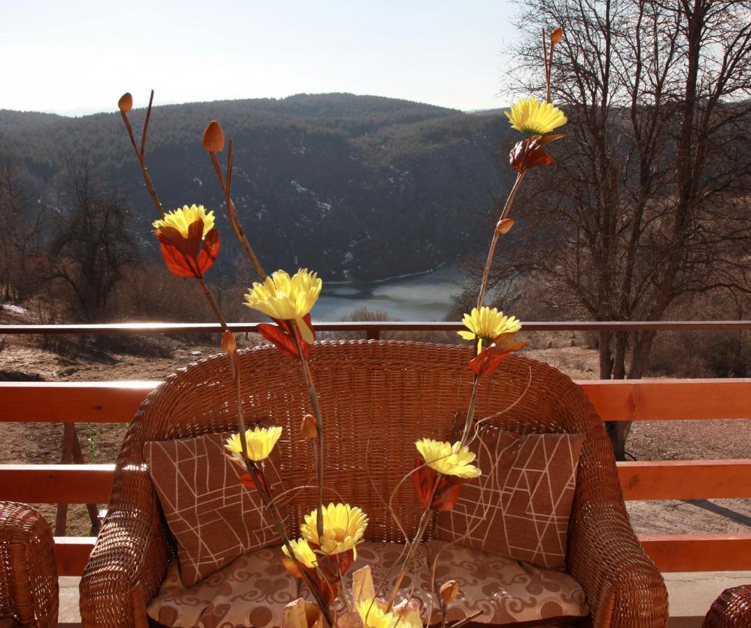 Biserna Dolina Uvac Sjenica Bagian luar foto